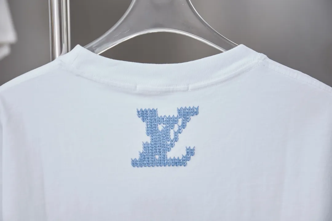 🅿️180 1V 25SS early spring new style short sleeves with embroidered letters, light luxury, a must-have item for daily commuting for men and women, correct version, welcome to compare, detailed features · 320g 100% pure cotton double yarn jersey fabric · Special thickened 32 pieces of double-strand 1X1 thread in the same vat custom dyeing · Imported Tajima machine embroidered letter logo · Double needle stitching cross-stitching process · Original main mark, washed tag, brand moisture-proof paper packaging Color: White Size: S/M/L/XL